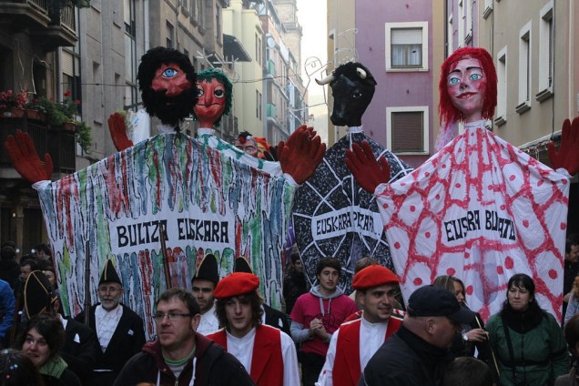 8256140422_196209e6c1_b