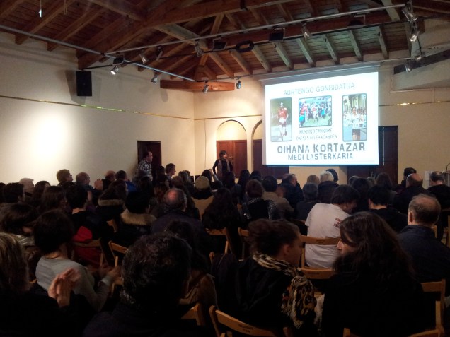 Oihana Kortazar gonbidatua aurkezten
