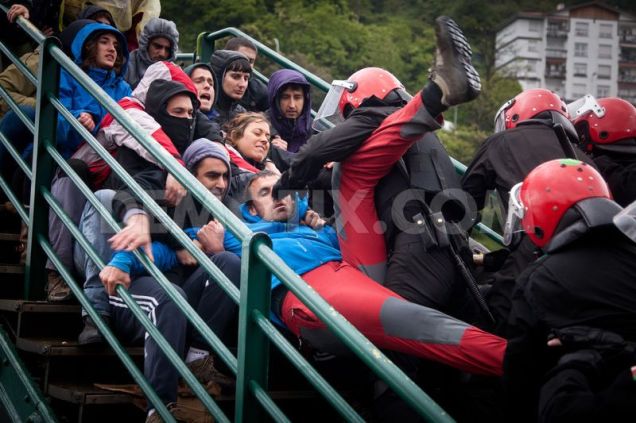 1368621424-basque-police-arrest-eta-collaborator-urtza-alkorta_2055095