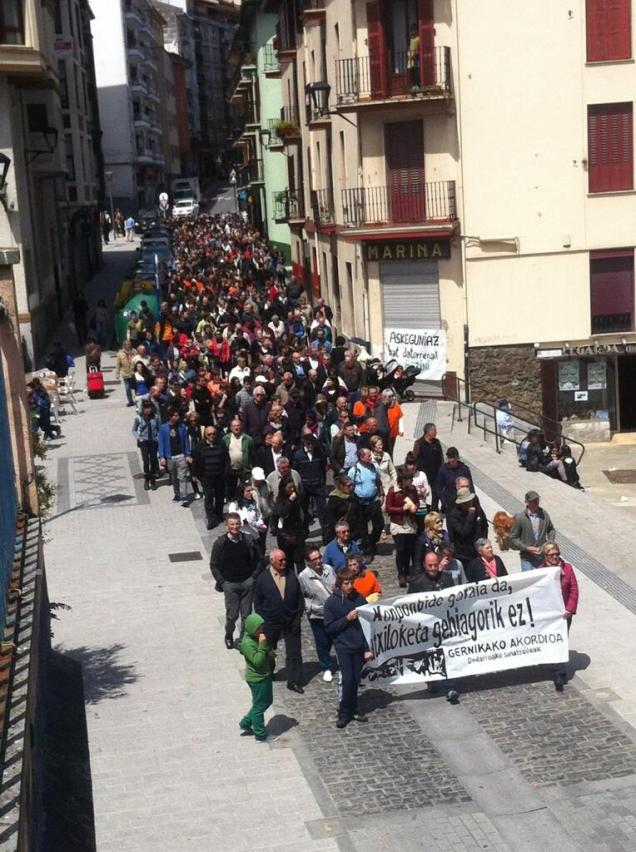 BJ-0J2OCUAARHH9.jpg large