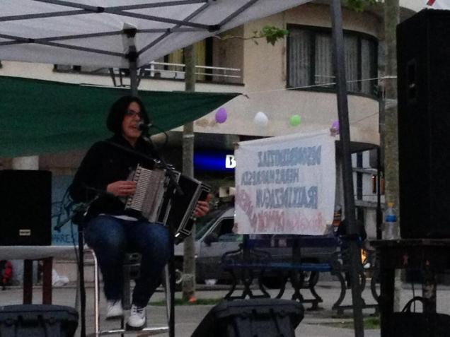 BKFry7rCEAI3ACM.jpg large