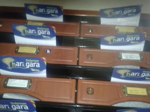 B8HSuiQIYAATzWS.jpg large