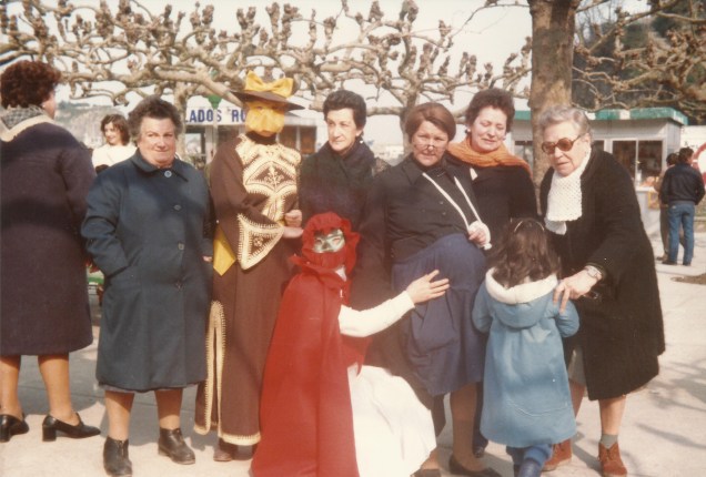 elisabet txaille, miren akerra