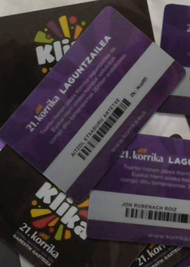 AITZOL ETXABURU be KORRIKIAZ BAT