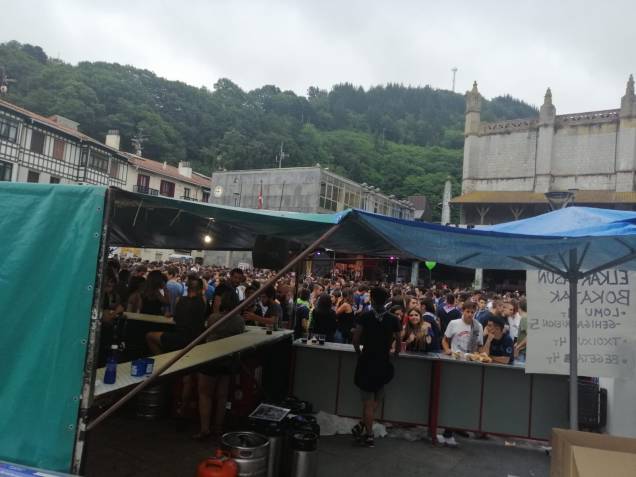 zapato azule musika plazan